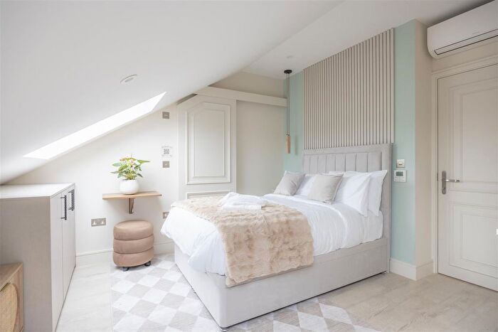 Studio To Rent In Shirland Road, London, W9