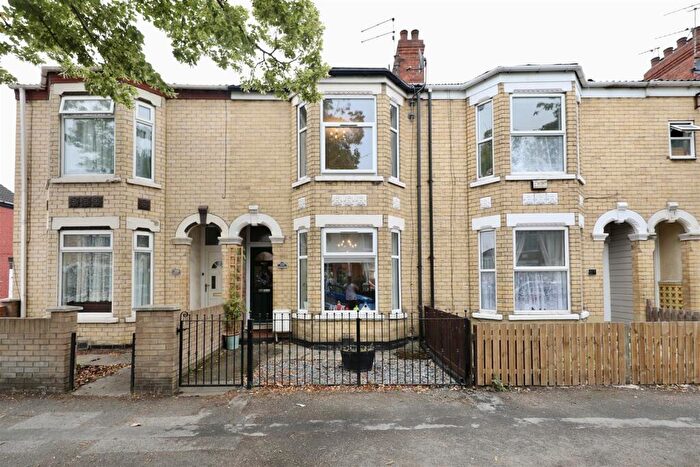 3 Bedroom Terraced House For Sale In Westcott Street, Hull, HU8