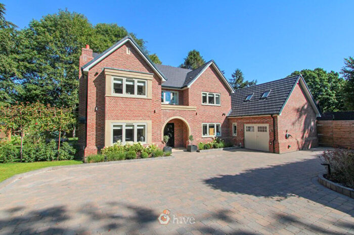 6 Bedroom Detached House For Sale In Whin Hill Road, Bessacarr, Doncaster, DN4