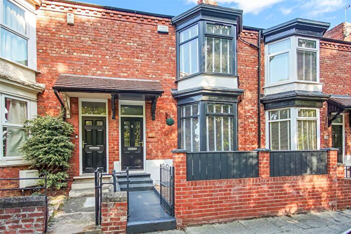 3 Bedroom Terraced House For Sale In Willow Road, Darlington, DL3