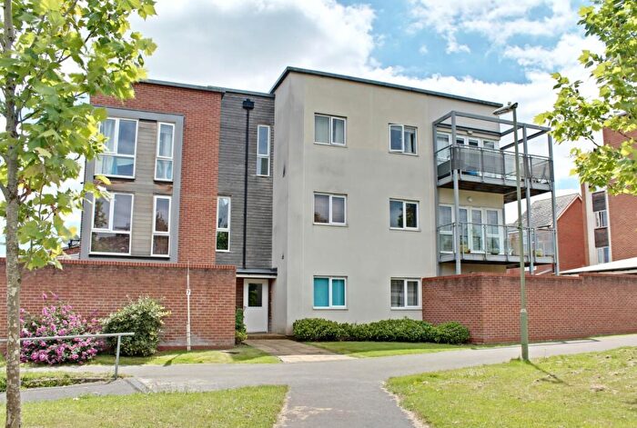 2 Bedroom Flat For Sale In Tenzing Gardens, Basingstoke, Hampshire, RG24