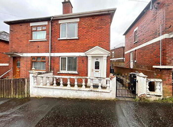 2 Bedroom House For Sale In Dhu Varren Parade, Belfast, BT13