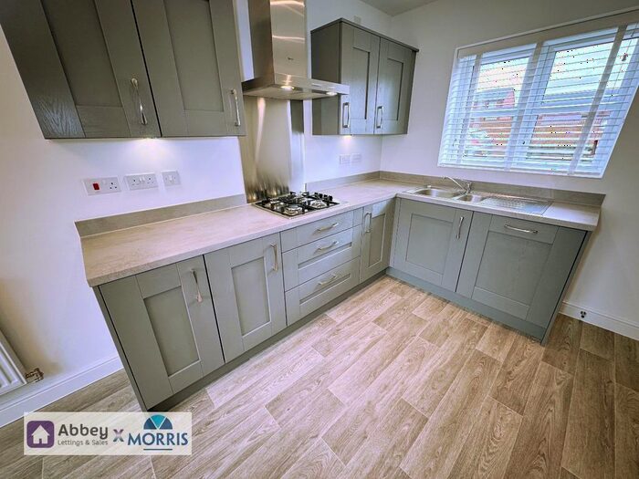 3 Bedroom Semi-Detached House For Sale In Waterman Close, Leicester, LE2