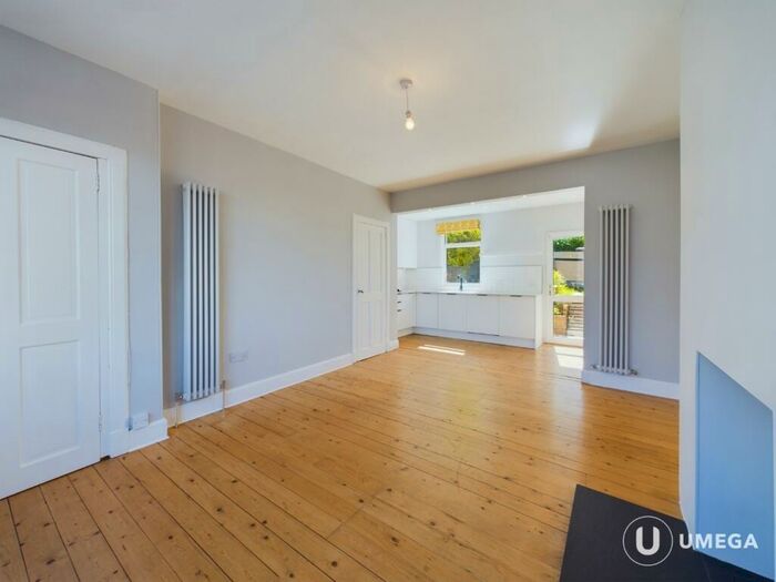 2 Bedroom Terraced House To Rent In McDonald Place, Leith, Edinburgh, EH7