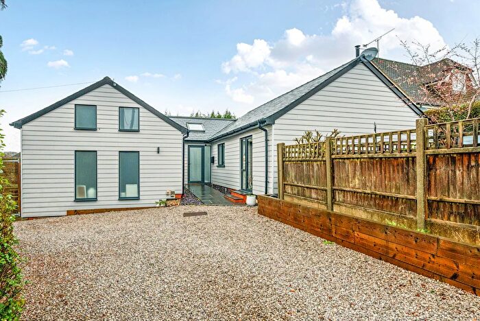3 Bedroom Bungalow For Sale In Folly Lane North, Farnham, GU9