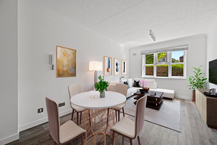 1 Bedroom Apartment For Sale In Cavendish Road, Sutton, SM2