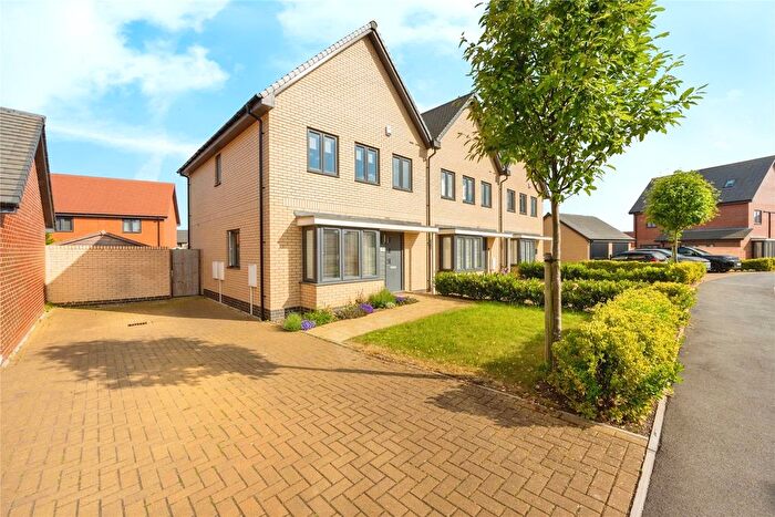 3 Bedroom End Of Terrace House For Sale In Burgoyne Avenue, Wootton, Bedford, Bedfordshire, MK43