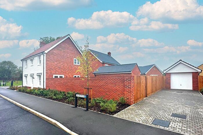 3 Bedroom Detached House For Sale In The Kingfishers, Mattishall, Dereham, Norfolk, NR20