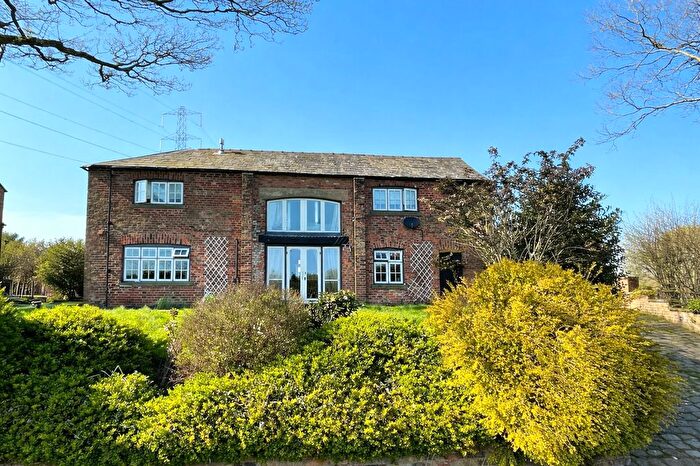 4 Bedroom Barn Conversion For Sale In Moss Lane, Mobberley, WA16