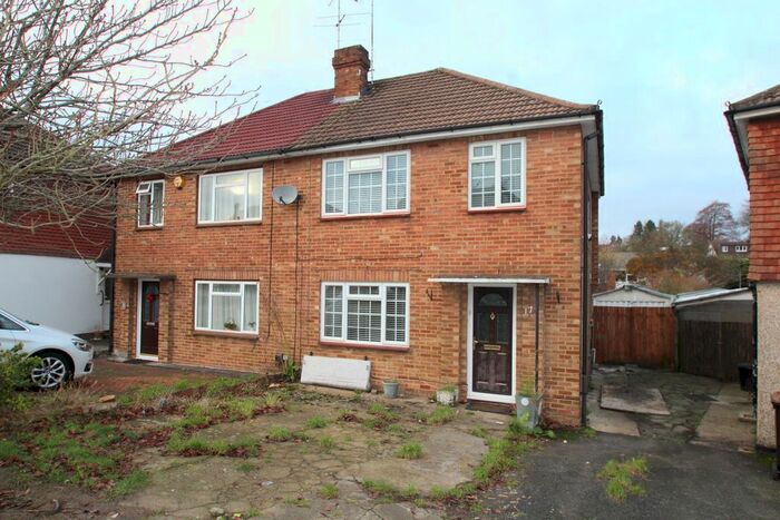 3 Bedroom Semi-Detached House To Rent In Maxwell Gardens, Orpington BR6
