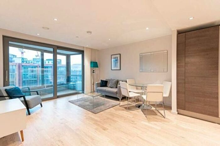 1 Bedroom Flat To Rent In Camley Street, Kings Cross, N1C