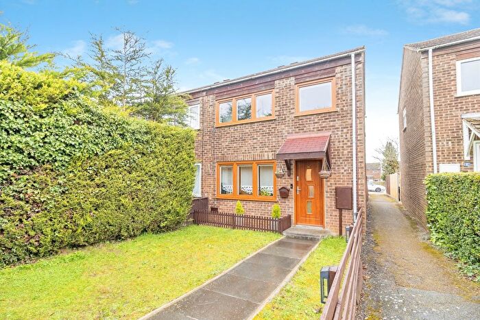 3 Bedroom End Terrace House For Sale In Golden Drive, Milton Keynes, Buckinghamshire, MK6