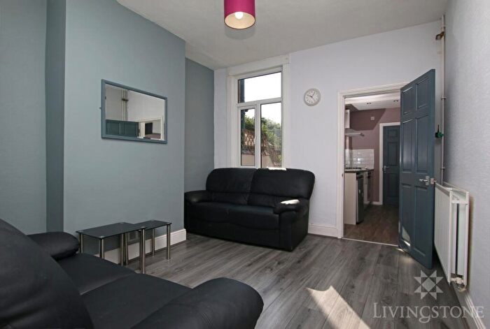 3 Bedroom Terraced House To Rent In Avenue Rd Ext, Clarendon Park, LE2