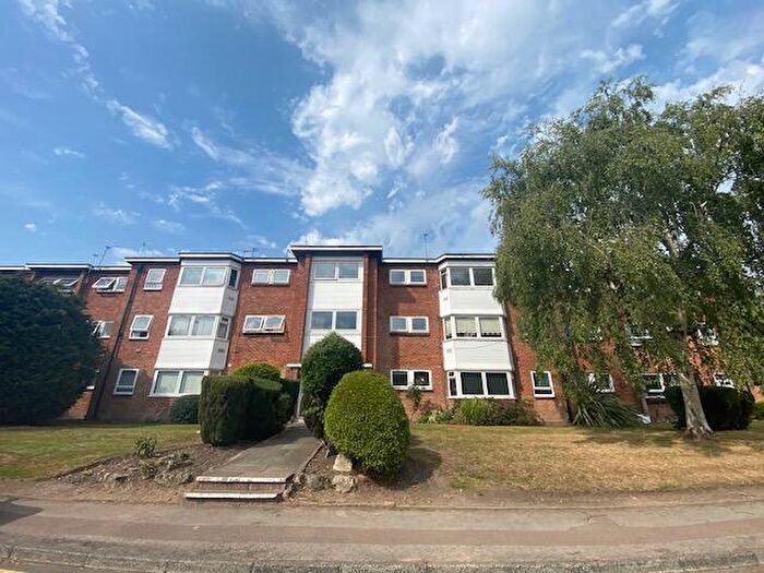 1 Bedroom Flat For Sale In Lode Lane, Solihull, West Midlands, B92