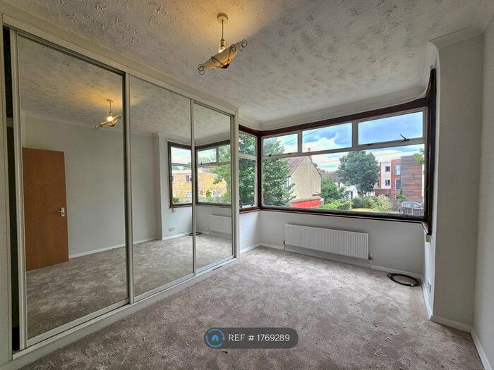 4 Bedroom End Of Terrace House To Rent In Newton Road, Harrow, HA3