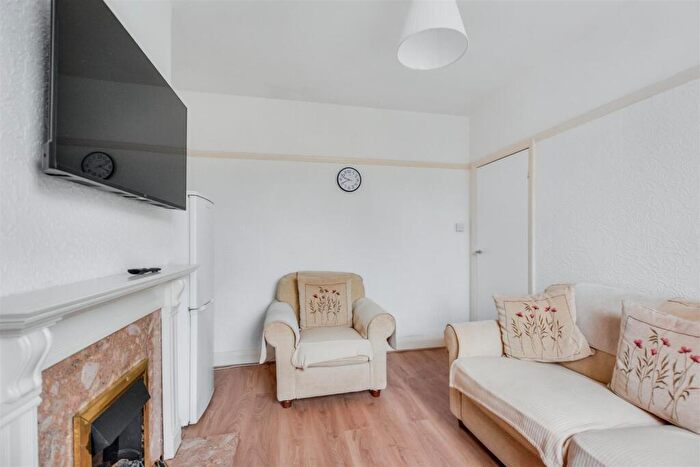 3 Bedroom Semi-Detached House For Sale In Bennett Street, Long Eaton, NG10