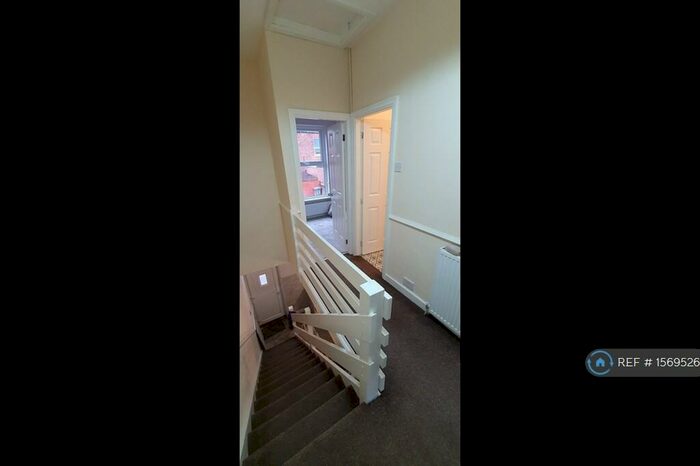 2 Bedroom Terraced House To Rent In Dukinfield, Dukinfield, SK16