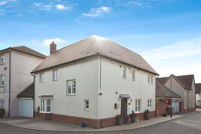 4 Bedroom Detached House For Sale In Townsend, Springfield, Chelmsford, CM2