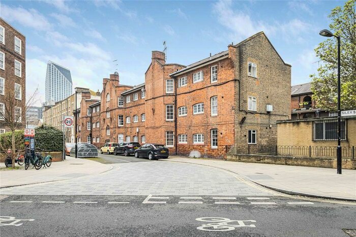 3 Bedroom Flat To Rent In Boyfield Street, London, SE1