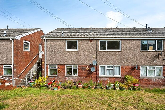 2 Bedroom Flat For Sale In Alder Way, West Cross, Swansea, SA3