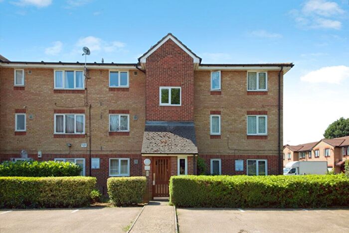 2 Bedroom Flat For Sale In Barbot Close, London, N9