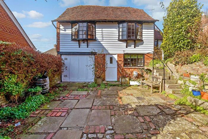 4 Bedroom Semi-Detached House For Sale In Broad Street, Sutton Valence, Maidstone, London, ME17