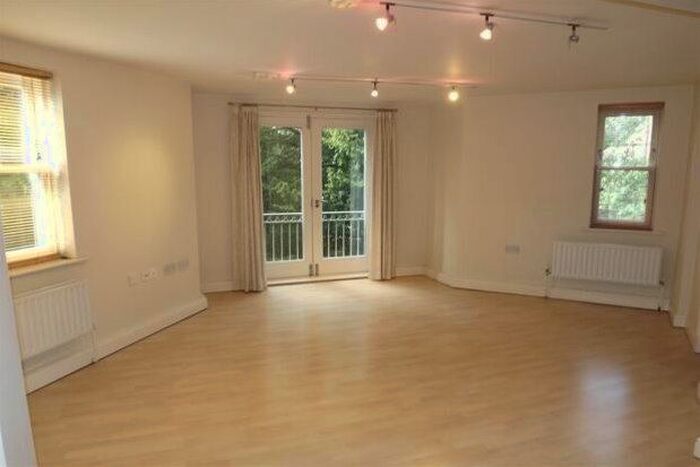 2 Bedroom Flat To Rent In Tapton House Road, Sheffield, S10