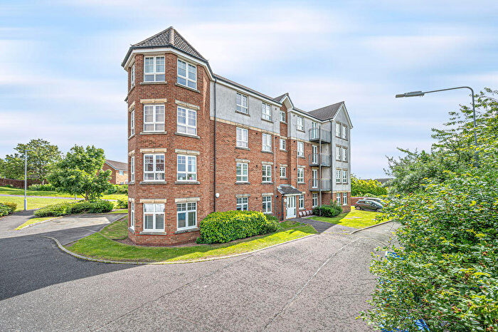 3 Bedroom Flat For Sale In Malcolms Meadow, Kirkcaldy, KY2