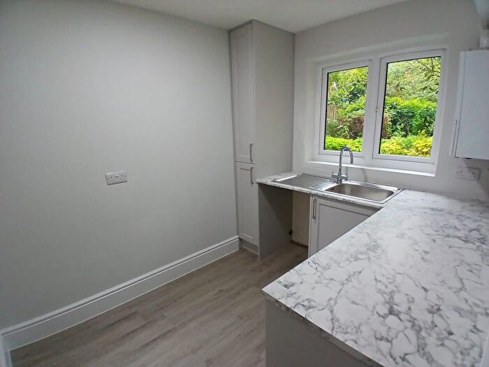 5 Bedroom Detached House To Rent In Pebblehill Road, Betchworth, RH3