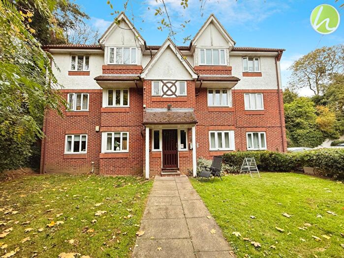 1 Bedroom Flat For Sale In Ryde Drive, Stanford-Le-Hope, SS17