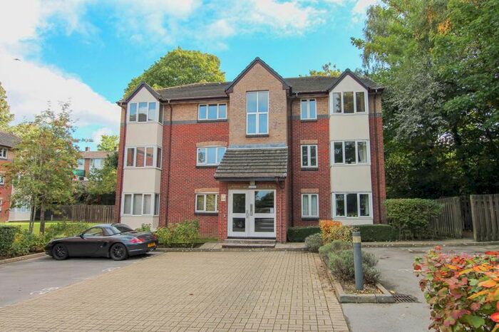 2 Bedroom Flat To Rent In High Street, West End, Southampton, SO30