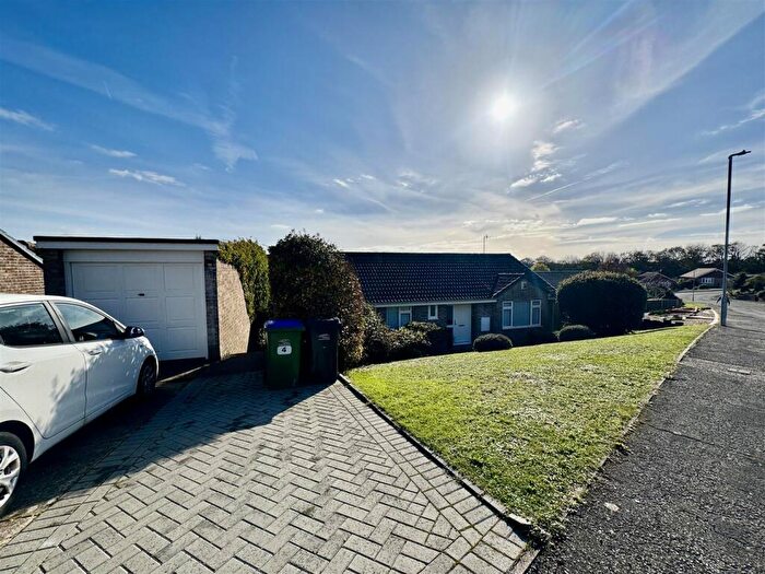 2 Bedroom Detached Bungalow To Rent In Clementine Avenue, Seaford, BN25
