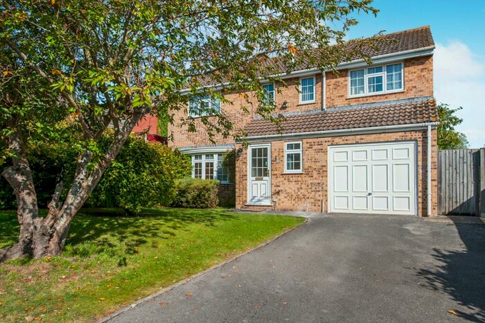 4 Bedroom Detached House To Rent In Biddel Springs, Highworth, SN6