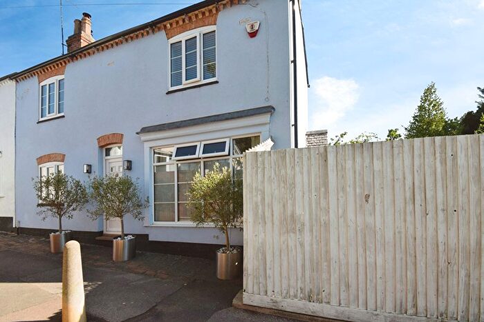 3 Bedroom Semi-detached House For Sale In The Parade, Fleckney, Leicestershire, LE8