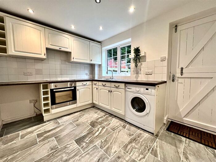 1 Bedroom Cottage To Rent In Shugborough Terrace, Main Road, Little Haywood, ST18