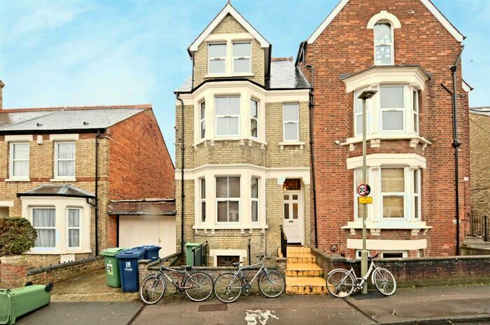 6 Bedroom Property To Rent In Bullingdon Road, Oxford, OX4