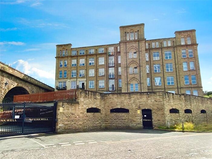 2 Bedroom Flat For Sale In Apartment, Sprinkwell, Bradford Road, Dewsbury, WF13