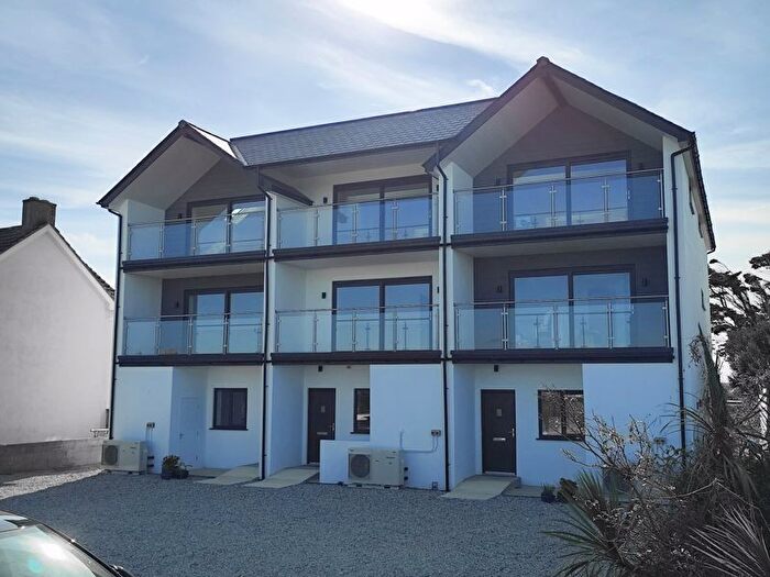 3 Bedroom Terraced House To Rent In Pentire Road, Newquay, TR7