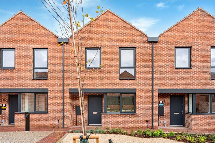 3 Bedroom Terraced House To Rent In Sanderson Street, Oxford, Oxfordshire, OX2