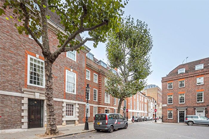 1 Bedroom Flat To Rent In Smith Square, London, Uk, SW1P
