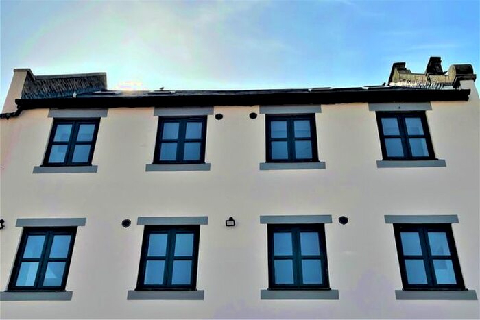 1 Bedroom Flat To Rent In Viaduct Road, Leeds, West Yorkshire, West Yorkshire, LS4