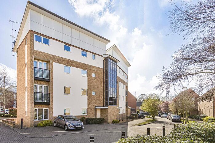 2 Bedroom Flat For Sale In St. Josephs Green, Welwyn Garden City, Hertfordshire, AL7