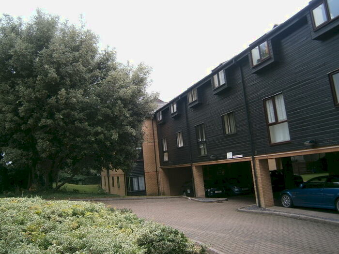 2 Bedroom Maisonette To Rent In Gresley Lodge, SG8