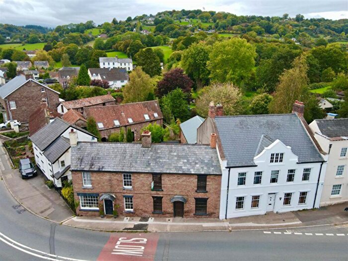3 Bedroom Cottage For Sale In Church Square, Blakeney, GL15