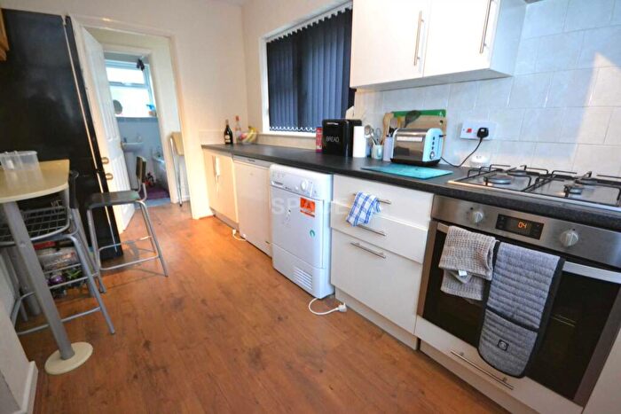 3 Bedroom Semi Detached House To Rent In Linden Road, Shinfield, Reading, Berkshire, RG2