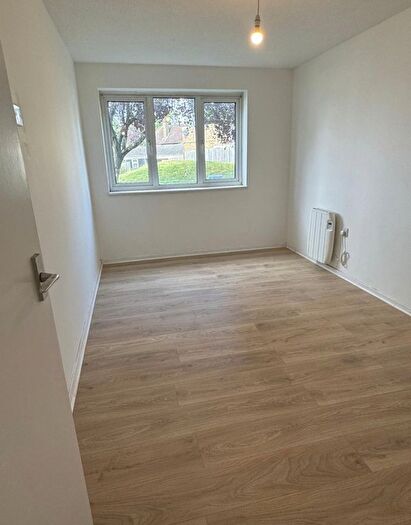 2 Bedroom Flat To Rent In Charles Crescent, Harrow, Greater London, HA1