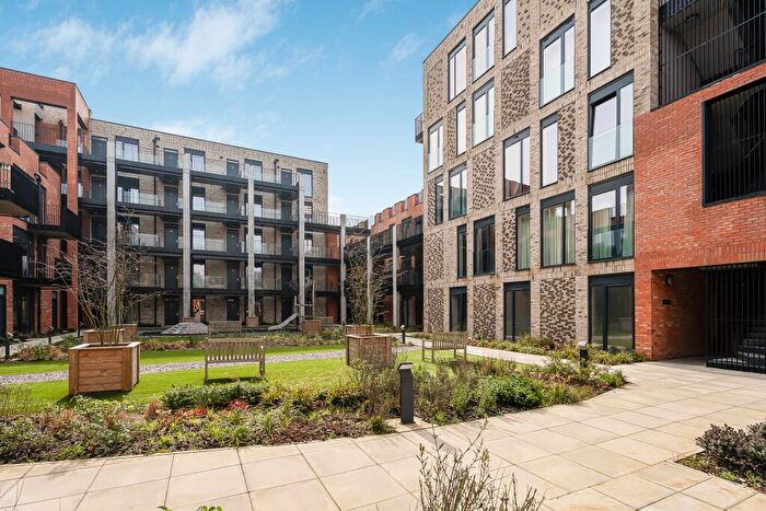 1 Bedroom Apartment For Sale In Edison House, Campfield Road, St. Albans, Hertfordshire, AL1
