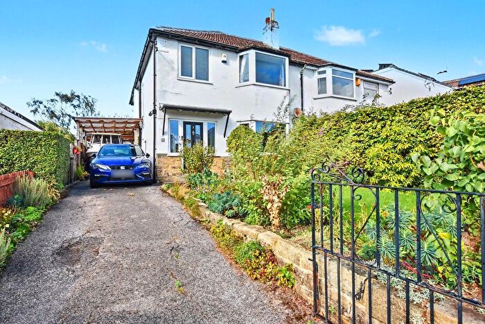 3 Bedroom Semi-Detached House For Sale In Ringwood Gardens, Leeds, West Yorkshire, LS14