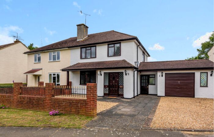 3 Bedroom Semi-Detached House To Rent In Hawley Lane, Farnborough, GU14