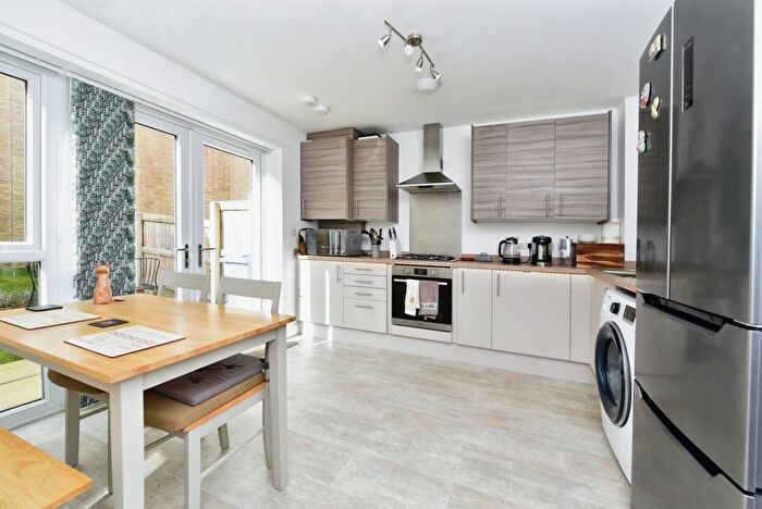 3 Bedroom Semi-Detached House For Sale In Whiteley Field Lane, Sheffield, S6
